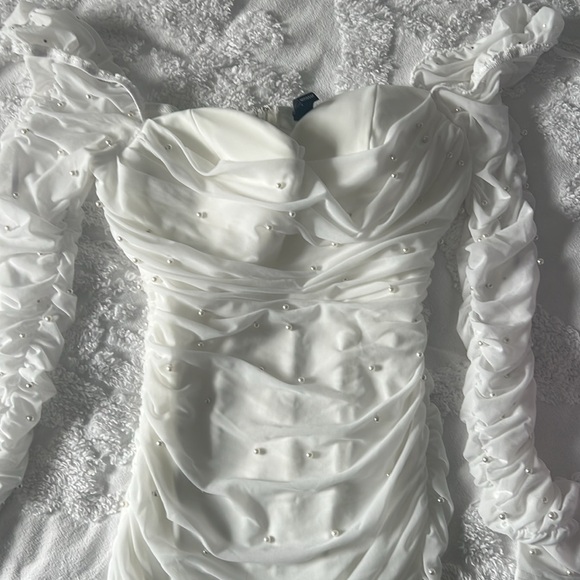 BNWT  Mesh Faux Pearl Bodycon Party Dress - size M - Picture 6 of 7